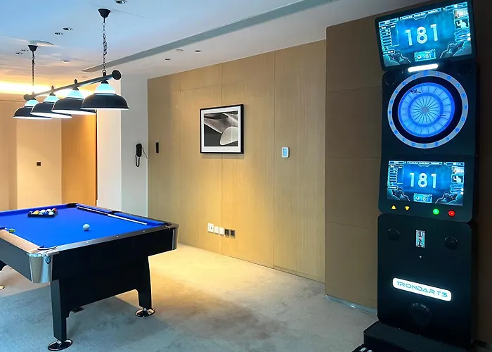 Oasis Aurum 181Airport Hotel